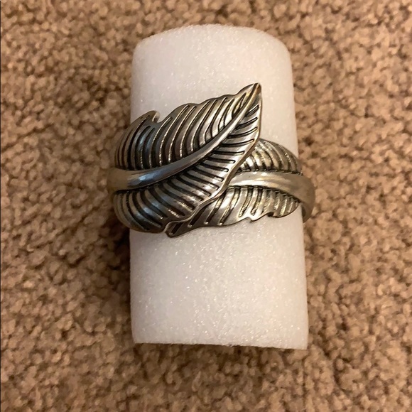 Beautiful leaf pattern bracelet - Picture 2 of 6